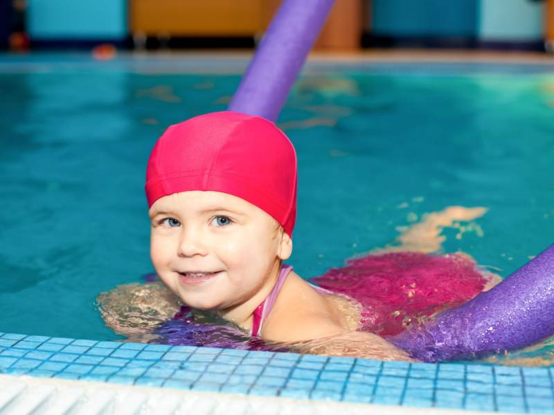 Bébés Nageurs Bordeaux : Éveillez Votre Bébé à l'Eau chez Aquafit